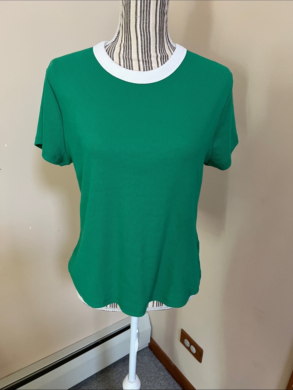 Old Navy Green Short-Sleeve Tee with White Contrast Neck